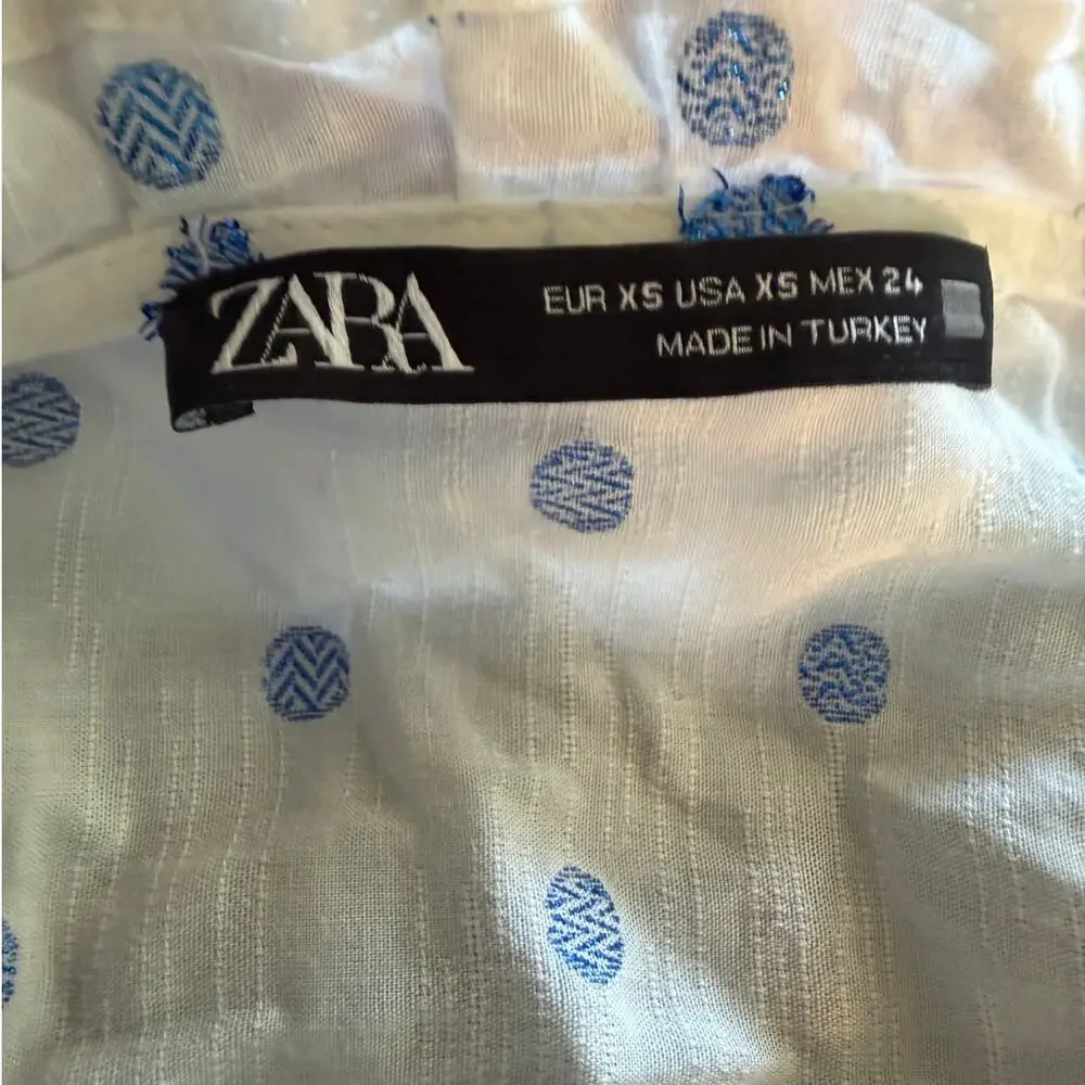 Zara Blue Embroidered Dot Ruffle Blouse – Women’s XS